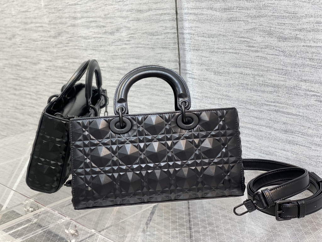 Dior M0540 Medium Lady D-Joy Bag Black Cannage Calfskin with Diamond Motif - Default Title - View 6