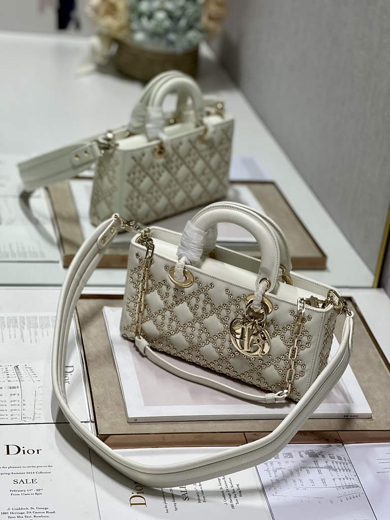 Dior M0540 Medium Lady D-Joy Bag Beige Lucky Star Cannage Lambskin - Default Title - View 2