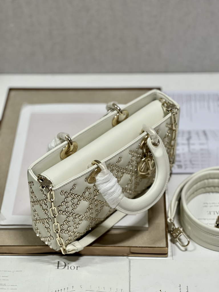Dior M0540 Medium Lady D-Joy Bag Beige Lucky Star Cannage Lambskin - Default Title - View 8