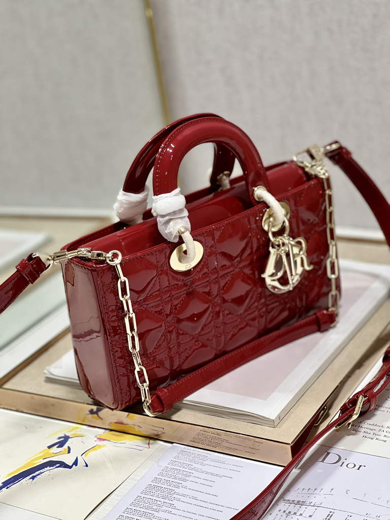 Dior M0540 Medium Lady D-Joy Bag Red Patent Cannage Calfskin - Default Title - View 2