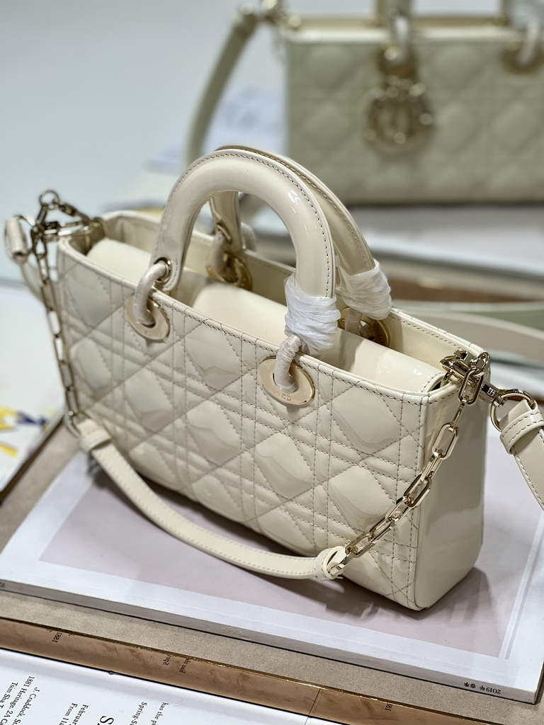 Dior M0540 Medium Lady D-Joy Bag Beige Patent Cannage Calfskin - Default Title - View 6