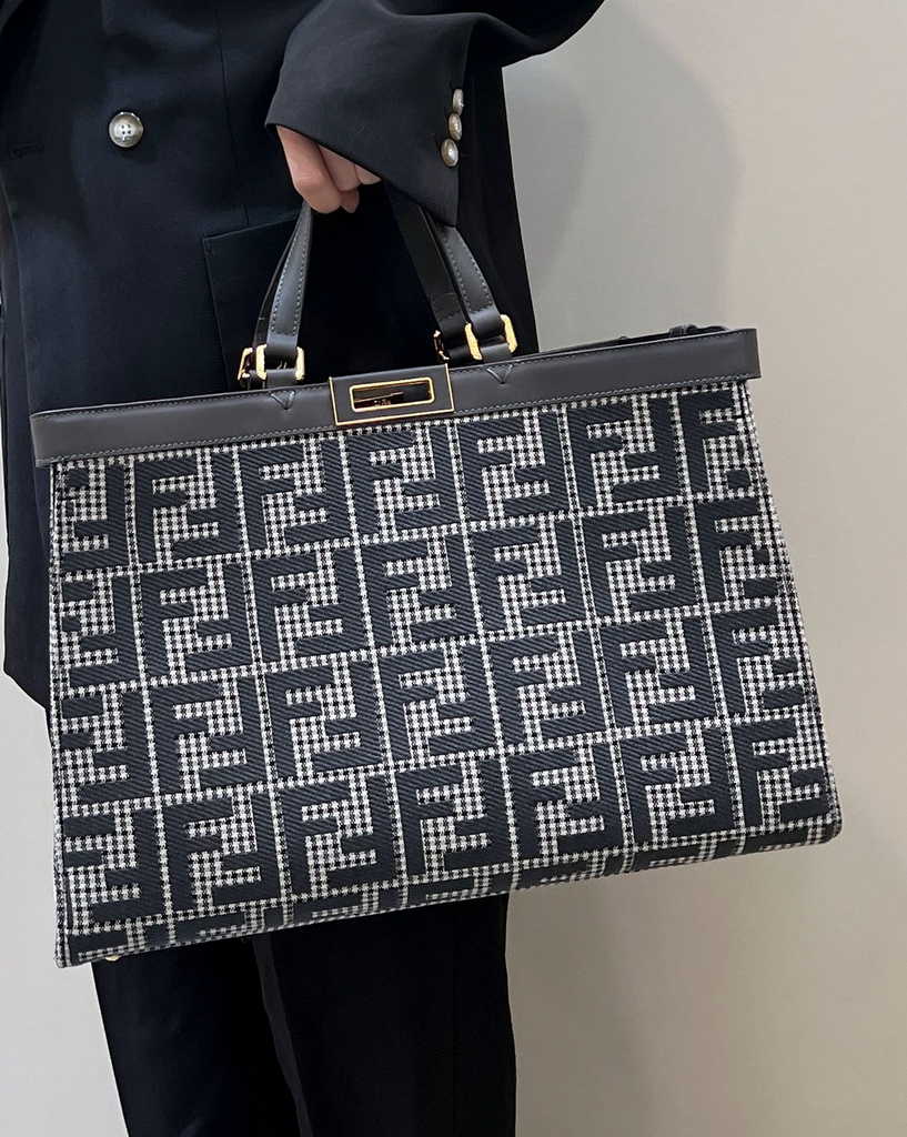 Fendi 8BH374 X-Tote Gray houndstooth wool shopper with FF embroidery