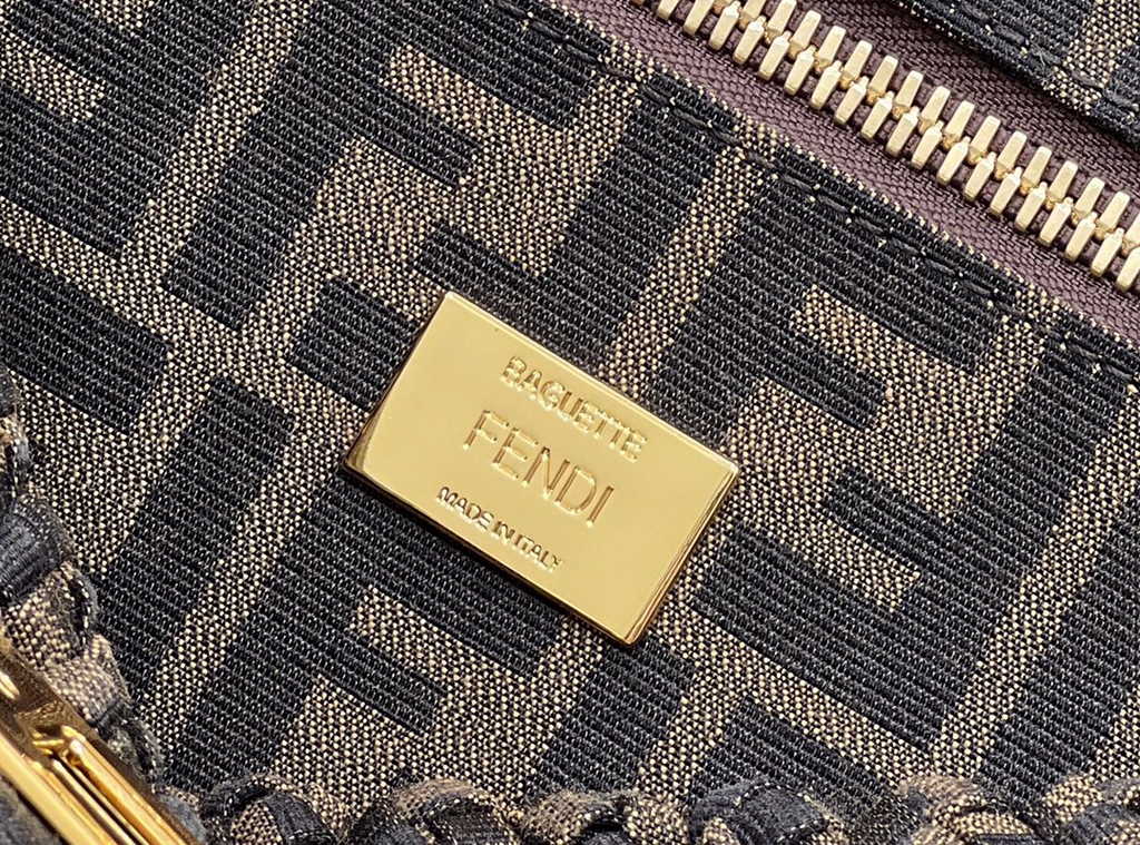 Fendi 8BN321 Peekaboo ISeeU Medium Bag Brown woven straw bag