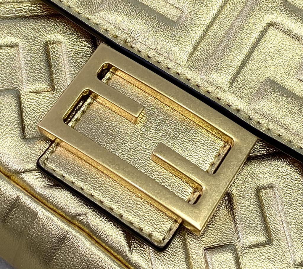 Fendi 8BR600 Baguette Gold leather bag