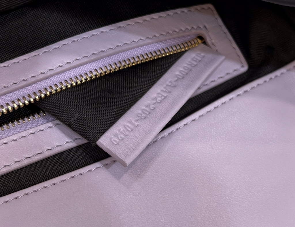 Fendi 8BR600 Baguette Light Purple leather bag