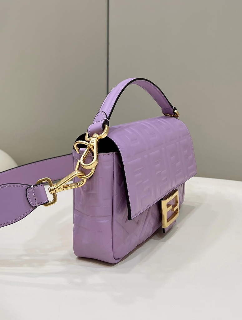 Fendi 8BR600 Baguette Purple leather bag