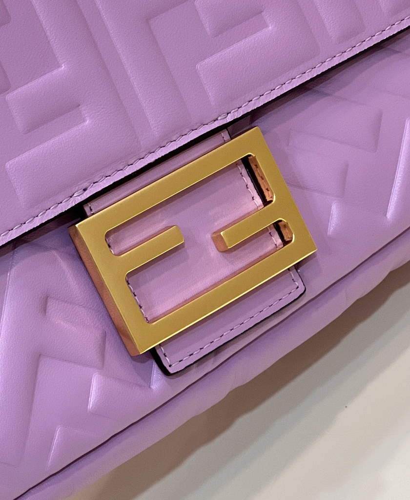 Fendi 8BR600 Baguette Purple leather bag