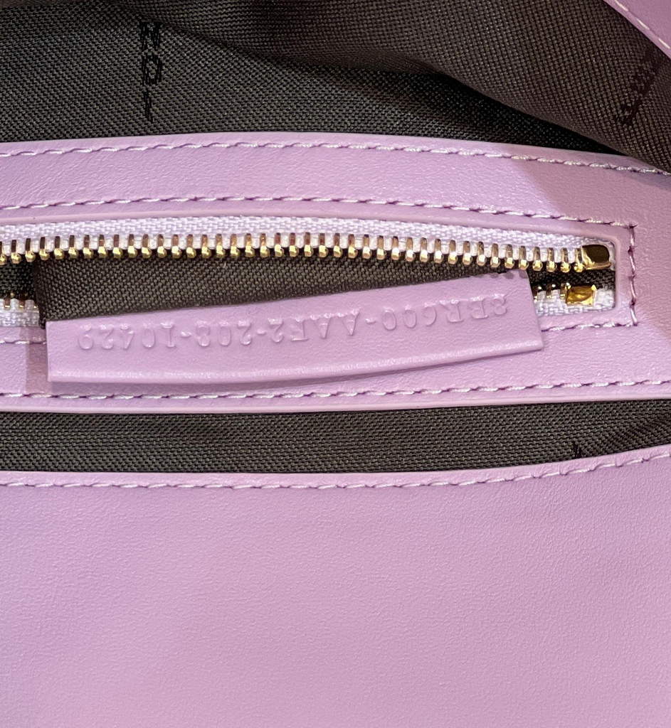 Fendi 8BR600 Baguette Purple leather bag