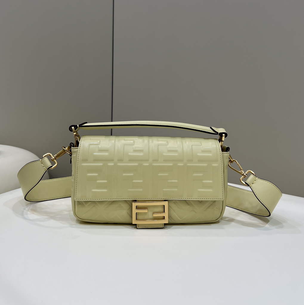Fendi 8BR600 Baguette Beige nappa leather bag