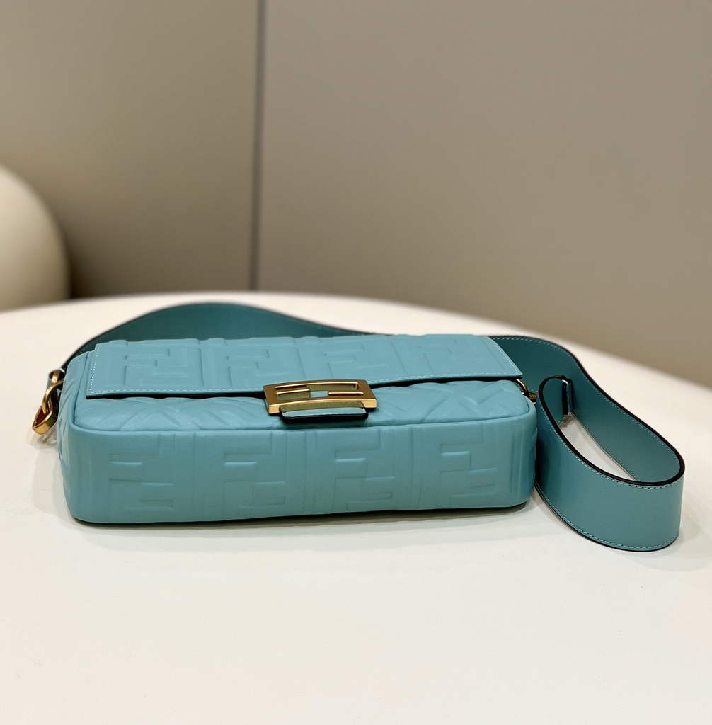 Fendi 8BR600 Baguette Mint green nappa leather bag