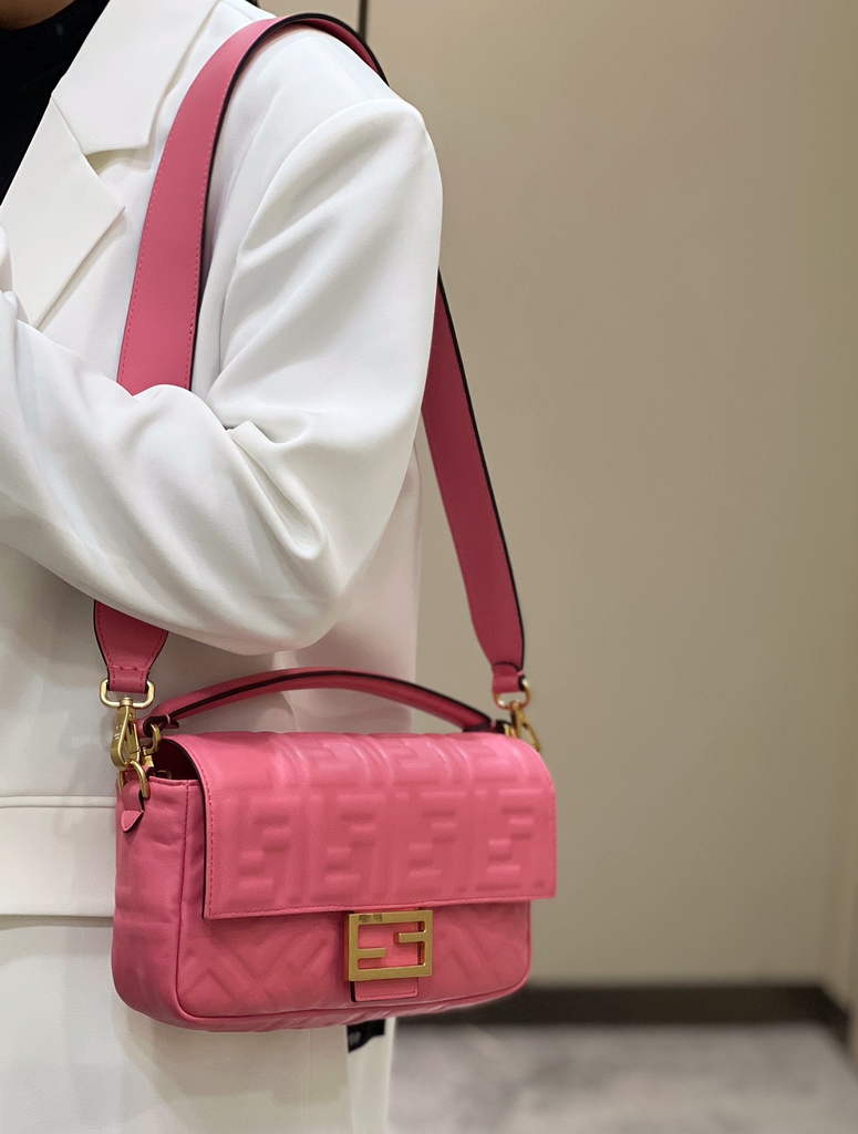 Fendi 8BR600 Baguette Red nappa leather bag