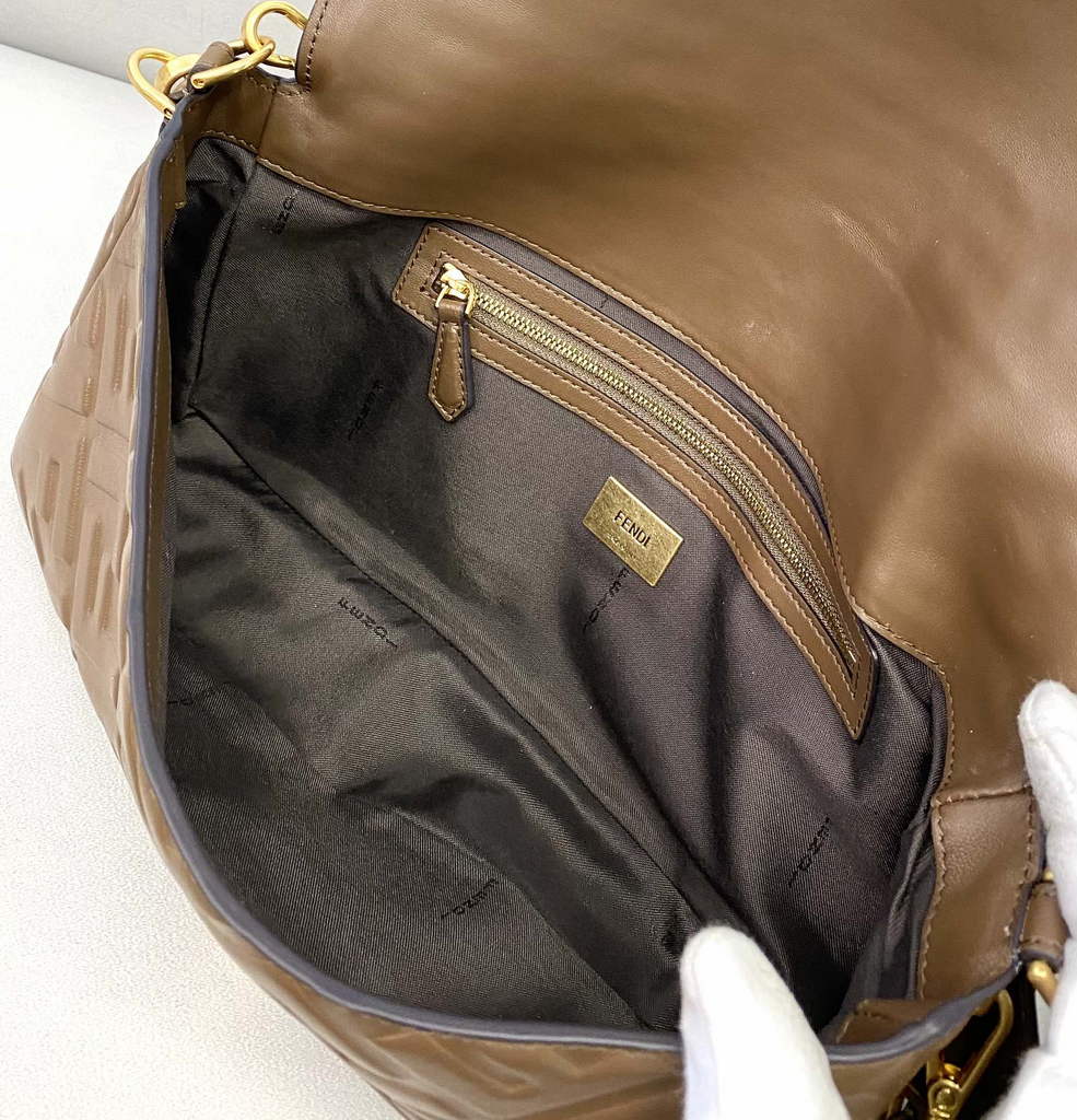 Fendi 8BR771 Baguette Large Brown leather bag