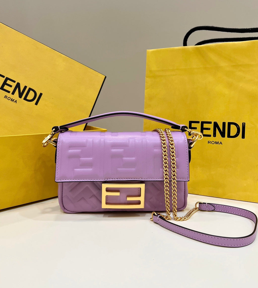 Fendi 8BS017 Baguette Mini leather bag light purple