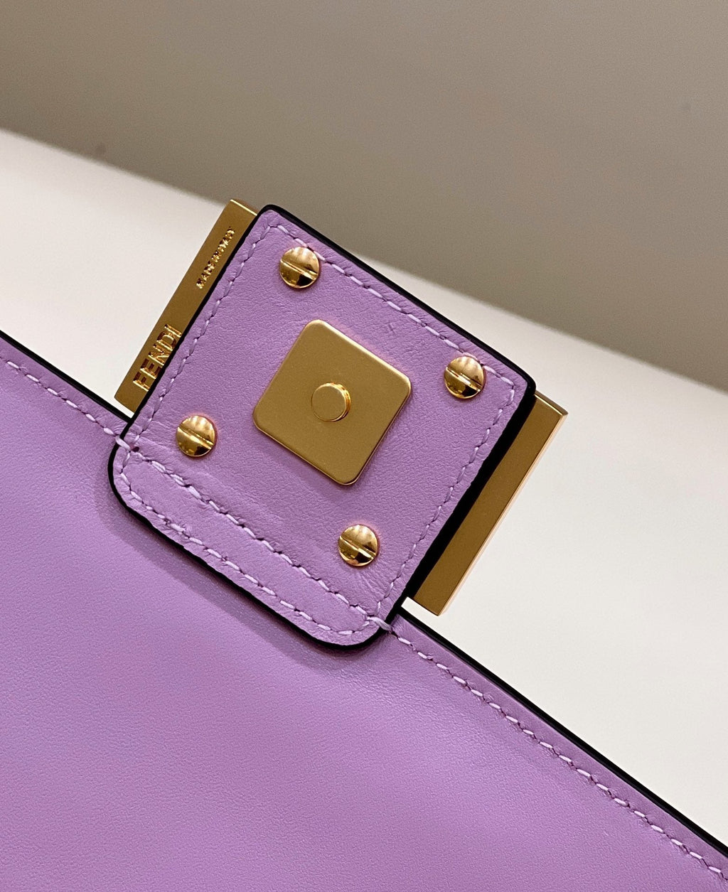 Fendi 8BS017 Baguette Mini leather bag light purple