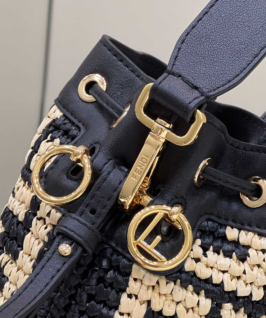 Fendi Bucket Bag Mon Tresor 8BS010 mini-bag Black