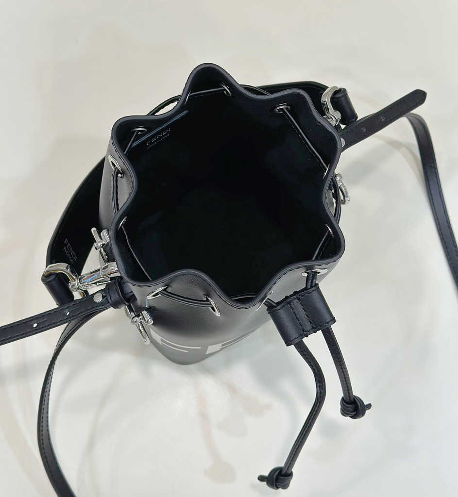 Feendi Bucket Bag Mon Tresor 8BS010 Black leather mini-bag