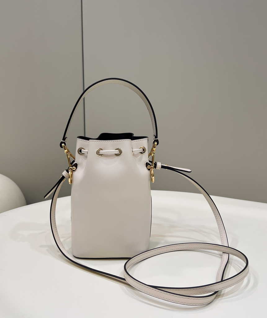 Feendi Bucket Bag Mon Tresor 8BS010 Beige leather mini-bag