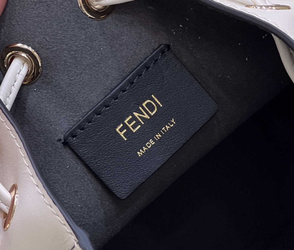Feendi Bucket Bag Mon Tresor 8BS010 Beige leather mini-bag