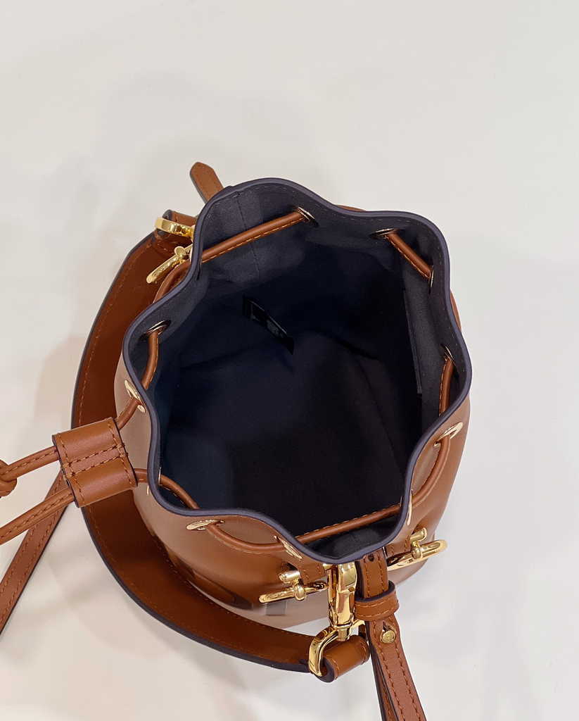 Feendi Bucket Bag Mon Tresor 8BS010 Brown leather mini-bag
