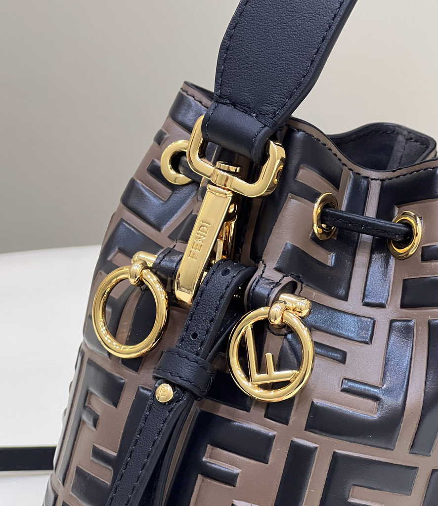 Feendi 8BS010 Bucket Bag Mon Tresor Brown leather mini bag