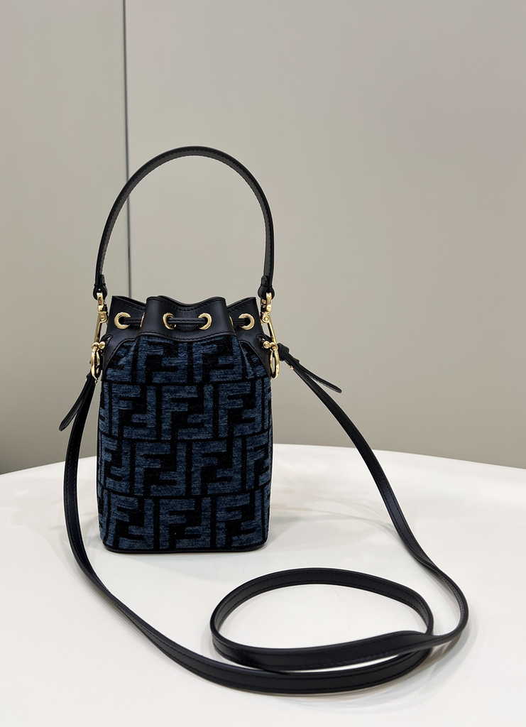 Feendi 8BS010 Bucket Bag Mon Tresor Blue leather mini-bag with FF print