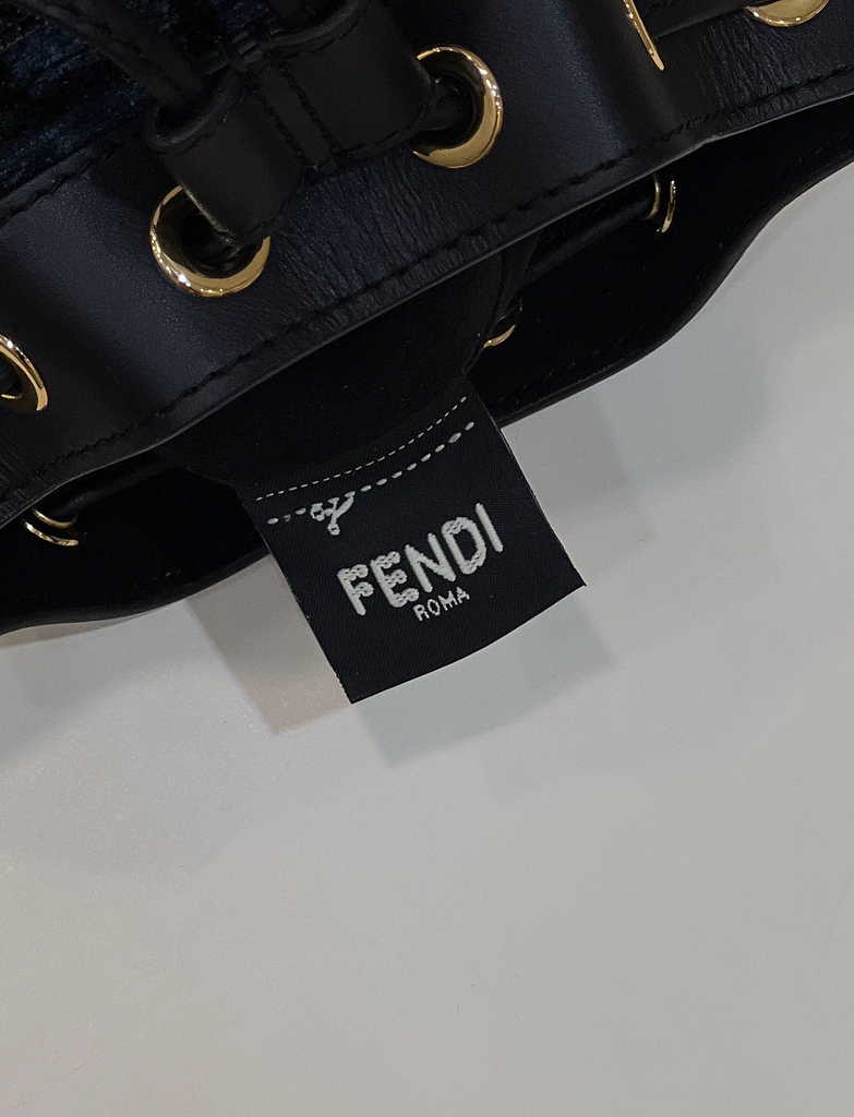 Feendi 8BS010 Bucket Bag Mon Tresor Blue leather mini-bag with FF print