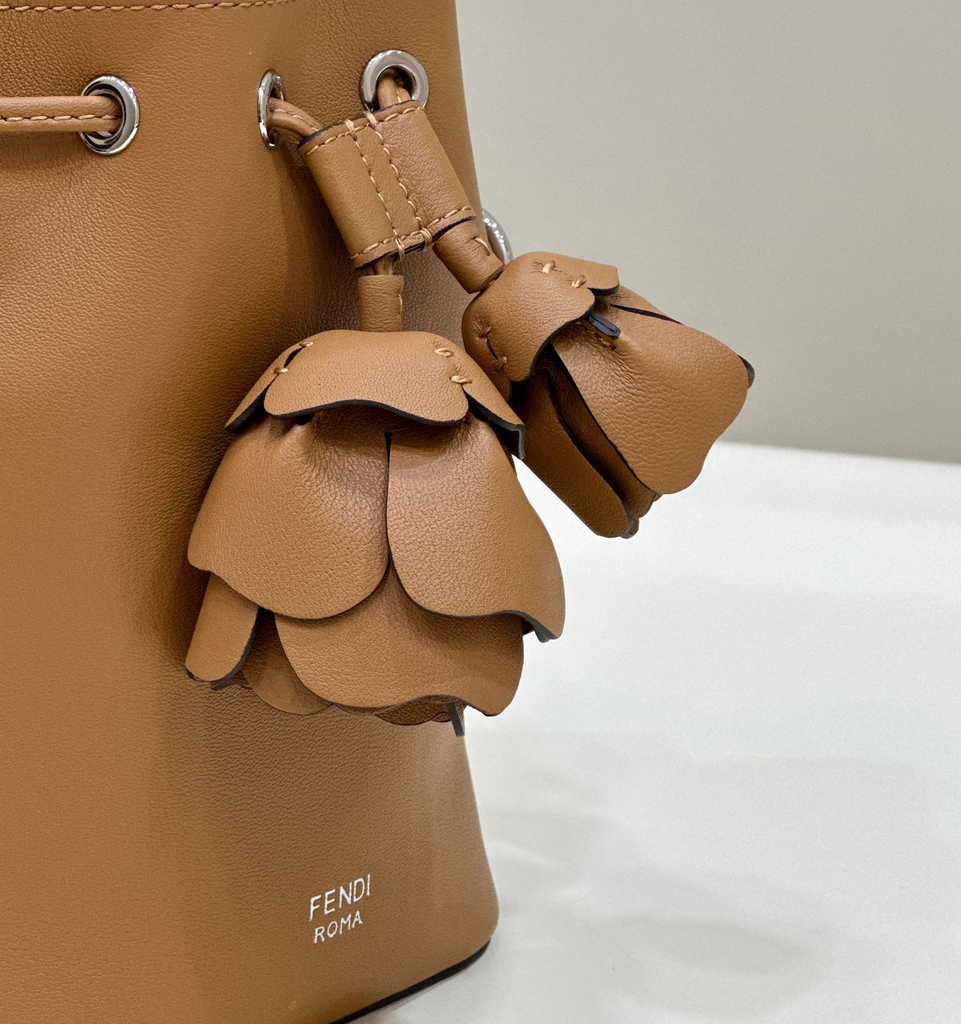 Fendi Bucket Bag Mon Tresor 8BS010 Brown leather mini-bag with 3D roses