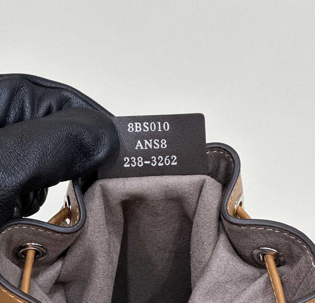 Fendi Bucket Bag Mon Tresor 8BS010 Brown leather mini-bag with 3D roses