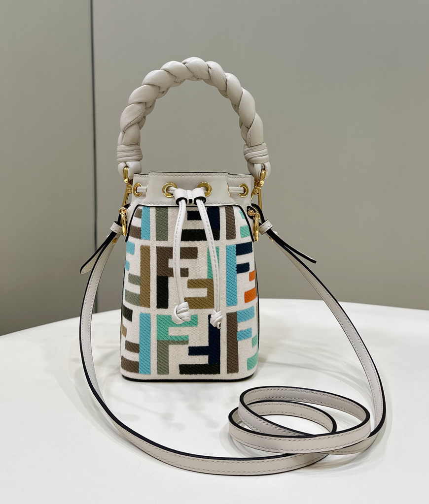 Fendi Bucket Bag Mon Tresor 8BS010 Beige FF