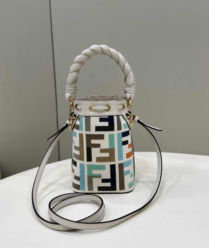 Fendi Bucket Bag Mon Tresor 8BS010 Beige FF