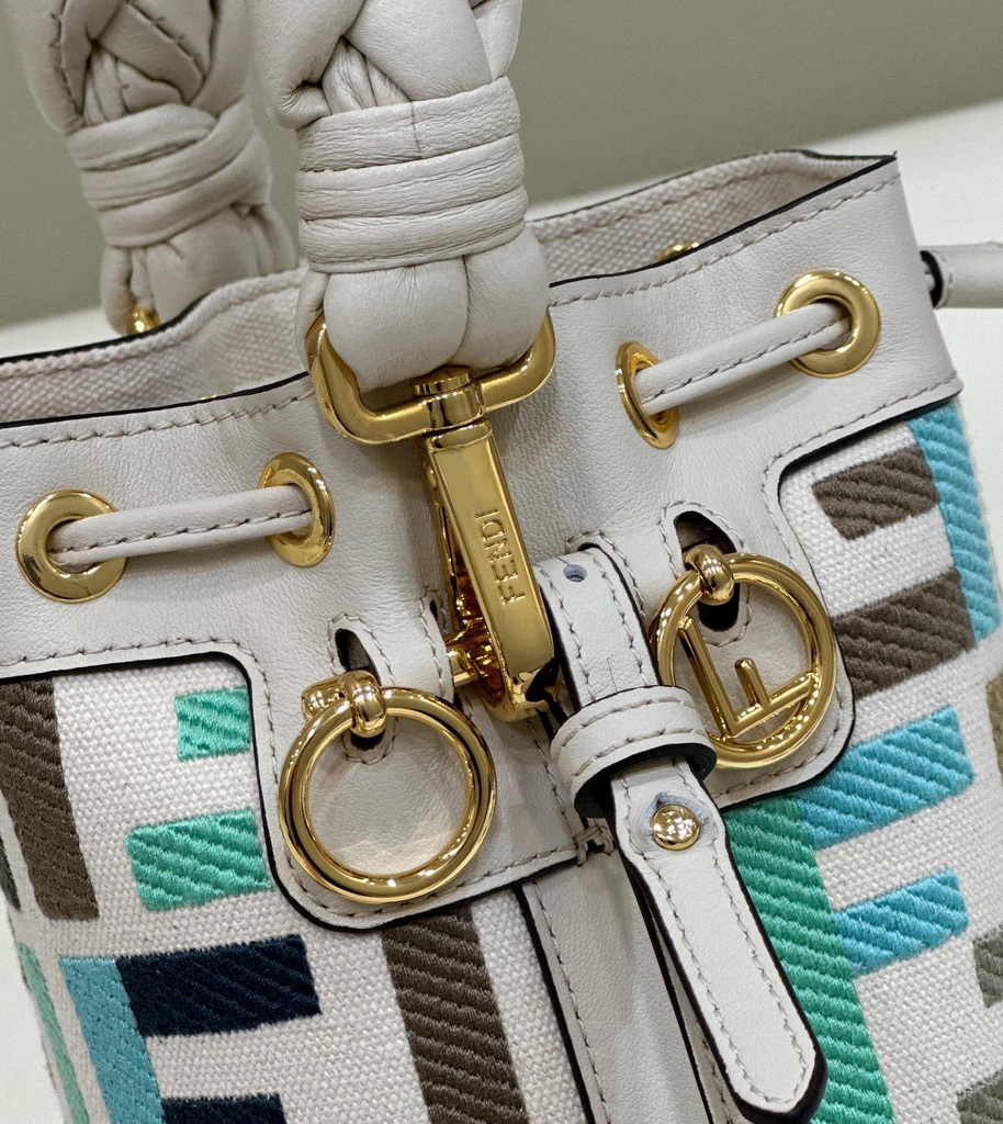 Fendi Bucket Bag Mon Tresor 8BS010 Beige FF