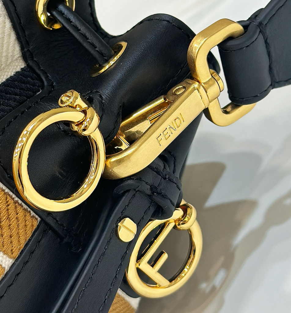 Fendi Bucket Bag Mon Tresor 8BS010 Black FF