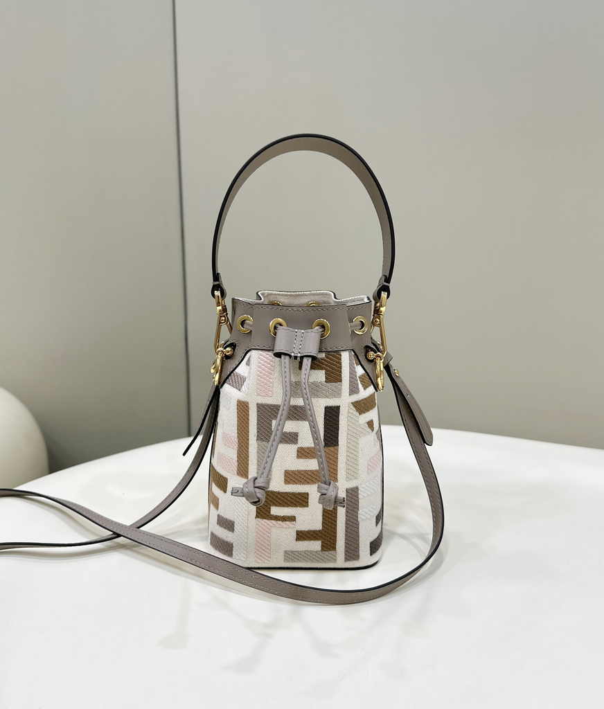Fendi Bucket Bag Mon Tresor 8BS010 Gray Leather