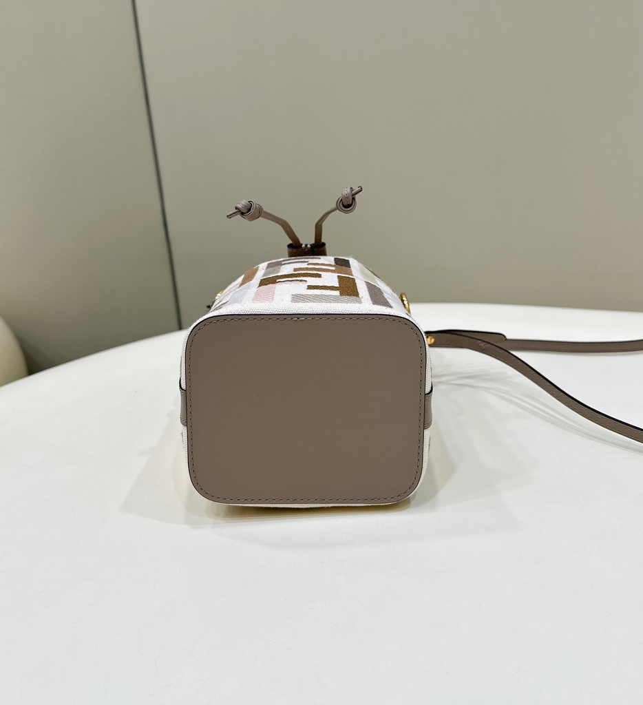 Fendi Bucket Bag Mon Tresor 8BS010 Gray Leather