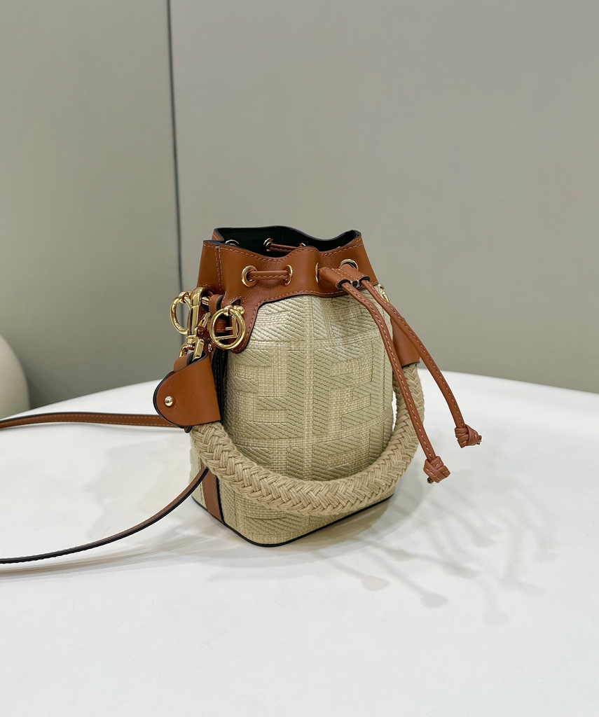 Fendi Bucket Bag Mon Tresor 8BS010 Brown Leather