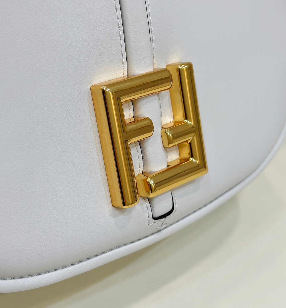 Fendi C’mon Mini 8BS082 Shoulder white leather bag