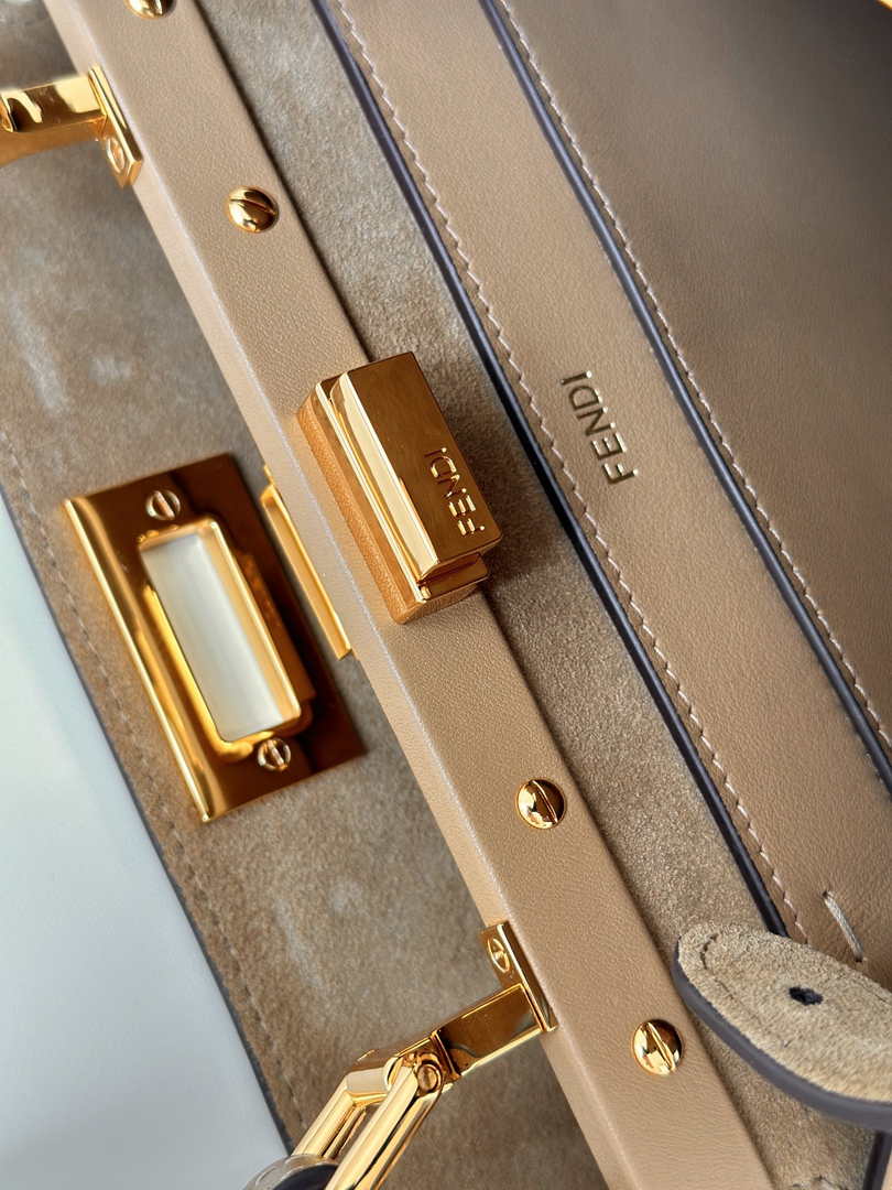 Fendi Peekaboo Soft Small Leather Apricot 8BN365