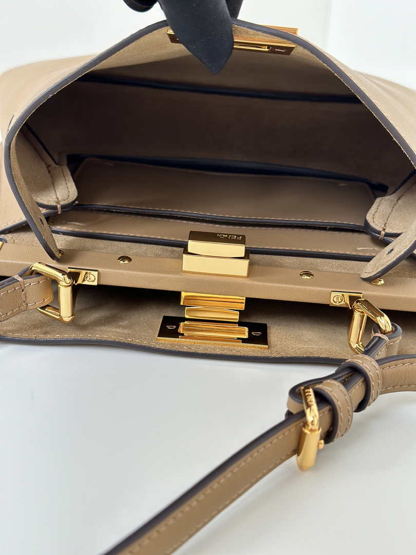 Fendi Peekaboo Soft Small Leather Apricot 8BN365