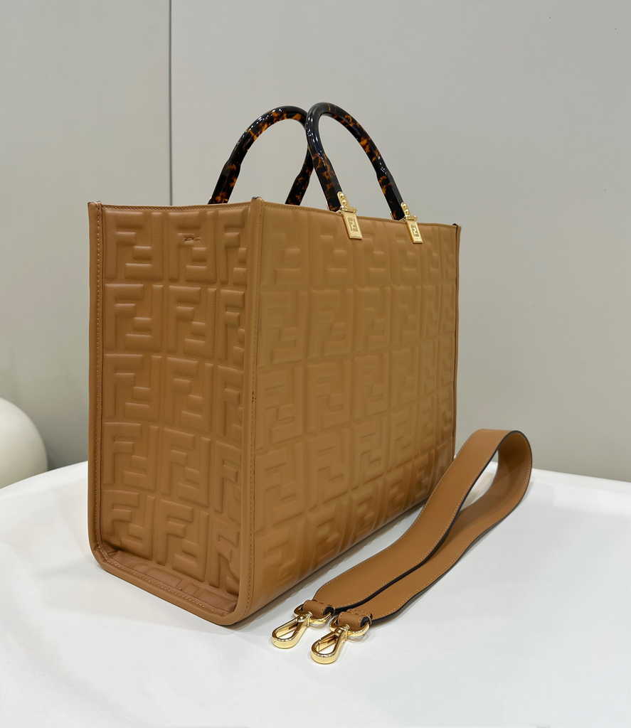 Fendi Sunshine Medium Bag 8BH386 Brown leather shopper