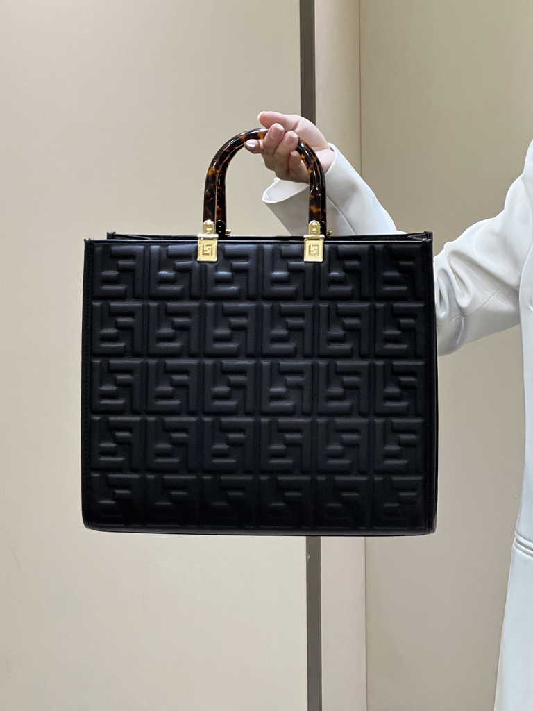 Fendi Sunshine Medium Bag 8BH386 Black leather shopper
