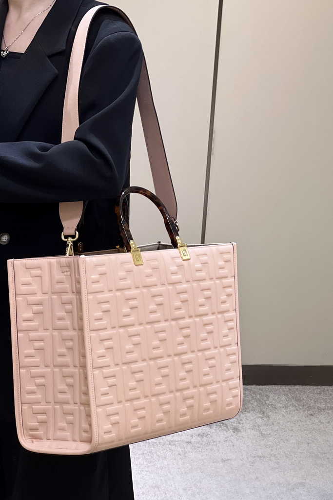 Fendi Sunshine Medium Bag 8BH386 Pink leather shopper