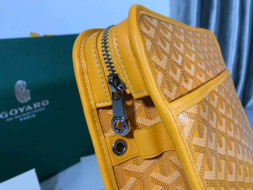 Goyard Jouvence GM Toilet Bag GY020208 Yellow
