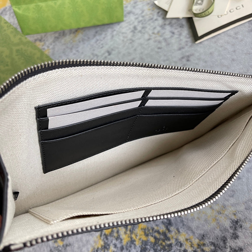Gucci ‎‎625569 GG embossed pouch Black