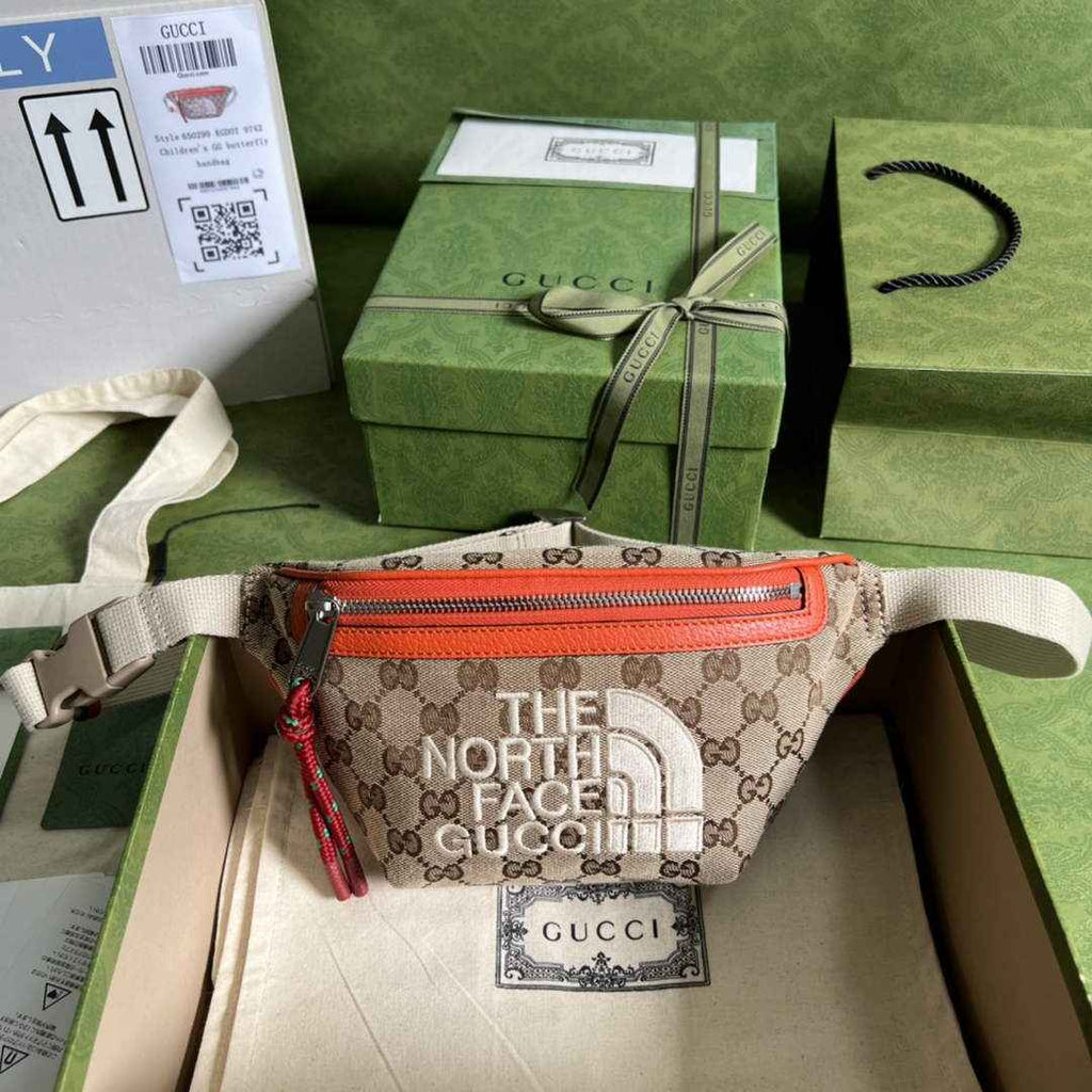 Gucci 650299 The North Face x Gucci belt bag Beige