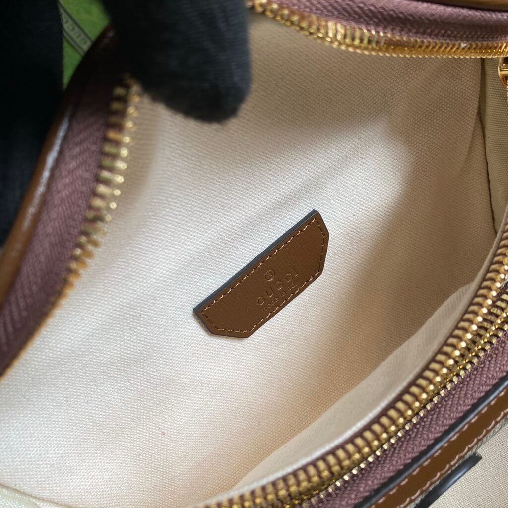 Gucci ‎682933 Belt bag with Interlocking G Beige and ebony GG Supreme