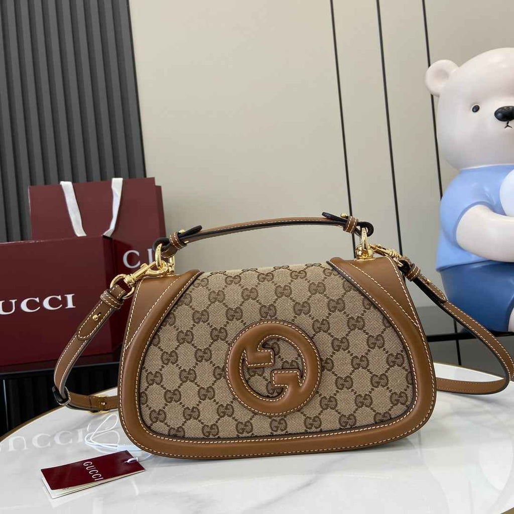 Gucci Blondie small top handle bag in beige GG canvas 815714
