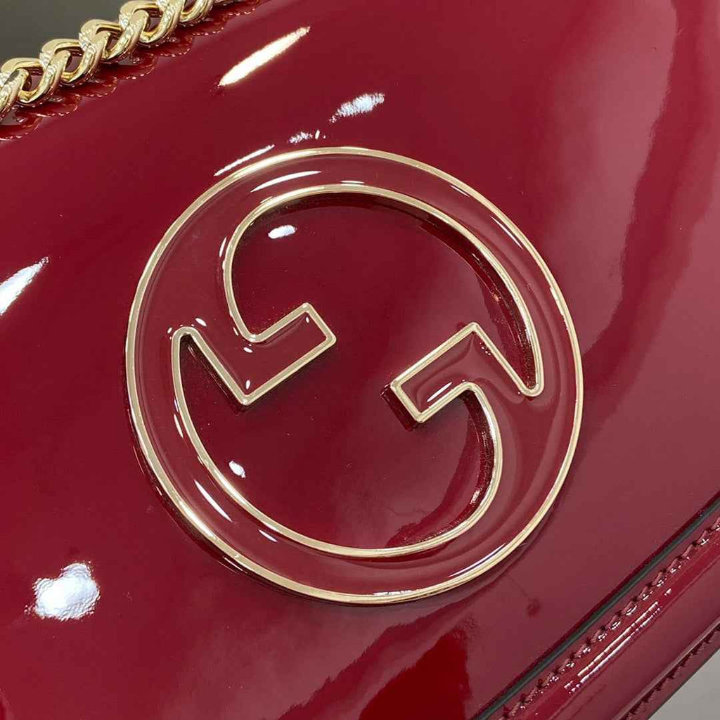 Gucci Blondie small shoulder bag in red patent leather 815715