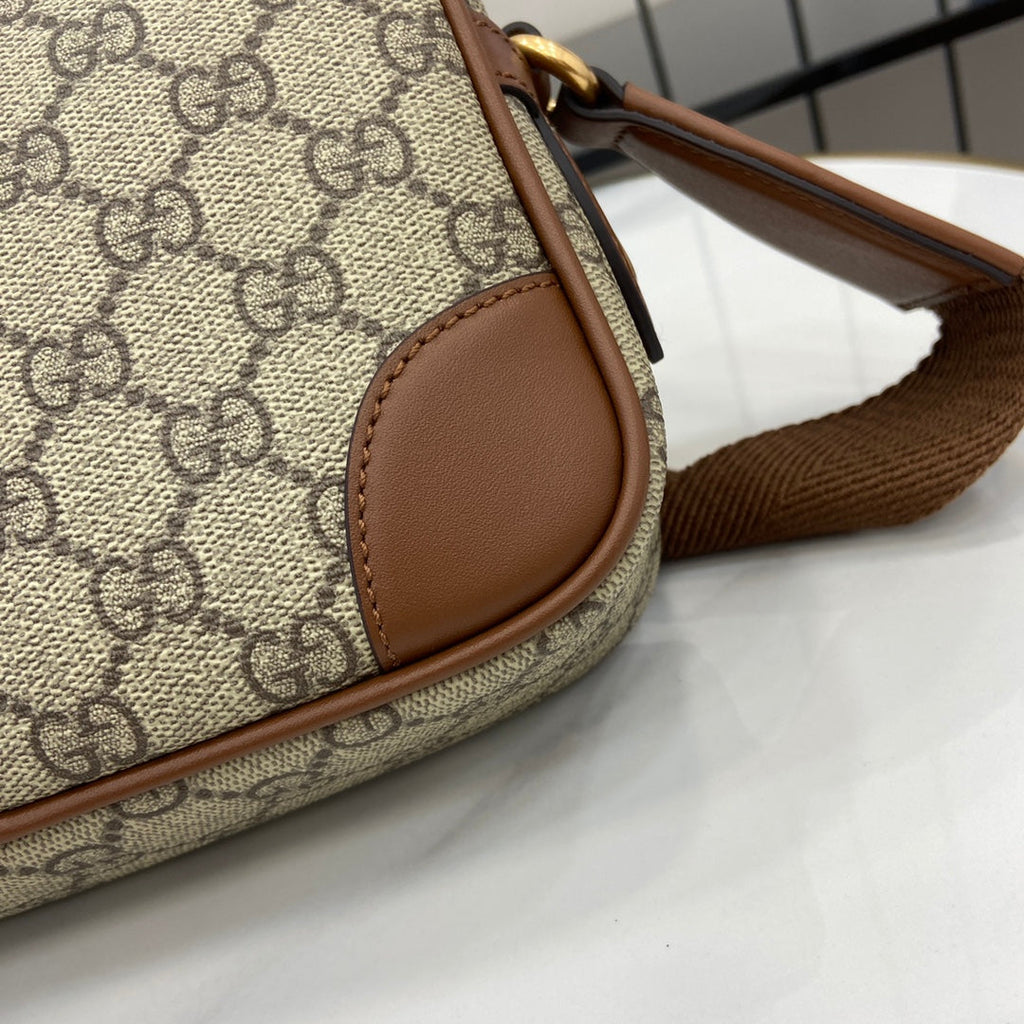 Gucci GG Emblem embossed super mini bag, 821216 in beige fabric