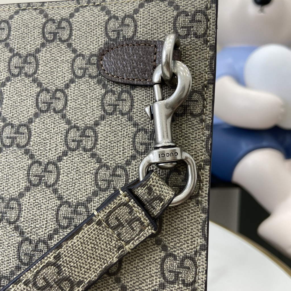 Gucci GG pouch with grey trim, 768255 brown GG Supreme canvas
