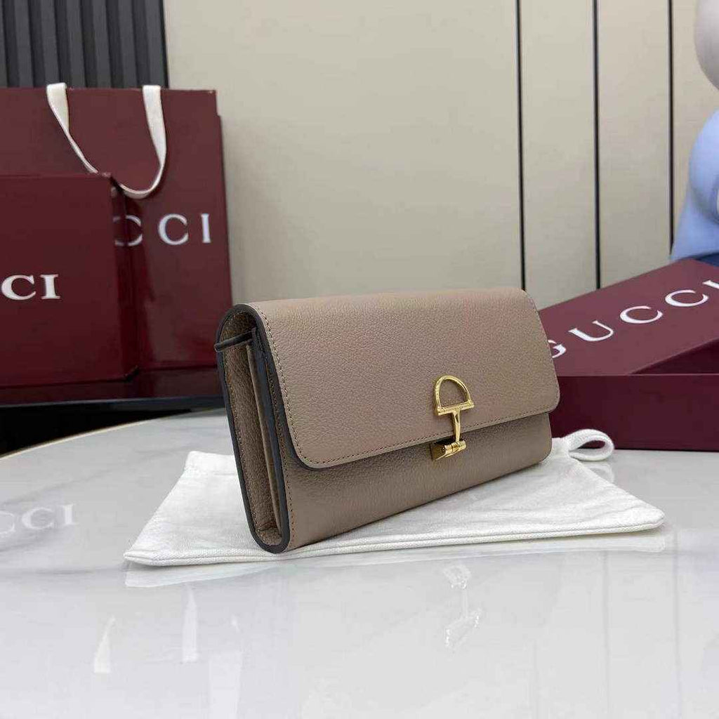 Gucci Softbit continental wallet 828147 in light pink leather